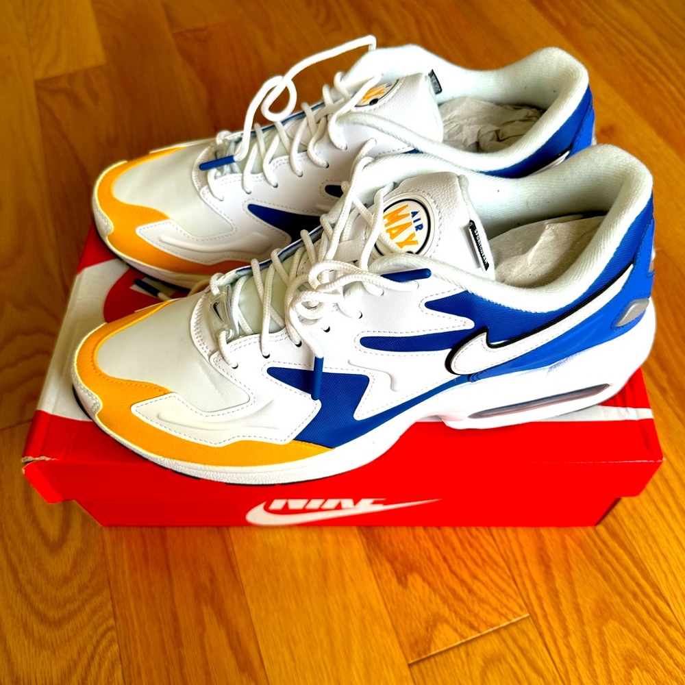 NWT Nike Men’s Air Max2 Light Premium Size 10.5 White/White-University Gold